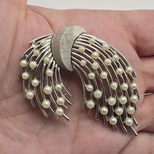 Crown Trifari Spray Silvertone Vintage Brooch With Faux Pearls